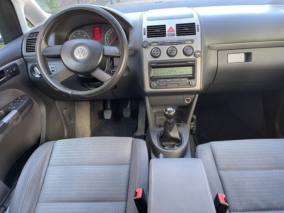 Volkswagen Touran 1.9 TDI -2006- 2300€ Negociabil