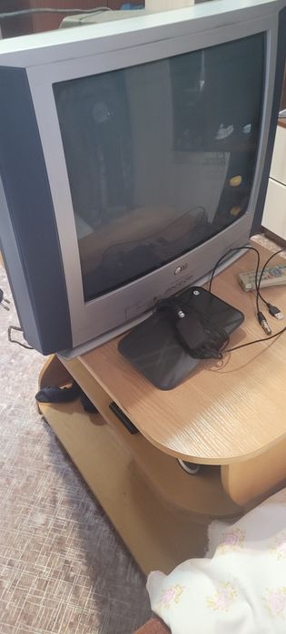 Телевизор LG продаётся