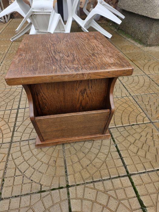 Дървена ретро масичка