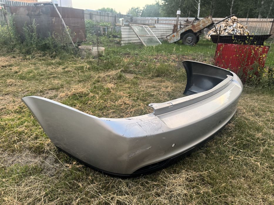 Продам бампер на Приора 2