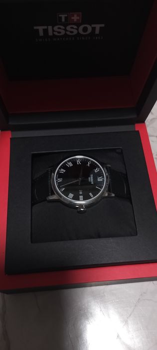 Продам часы, в хорошем состоянии