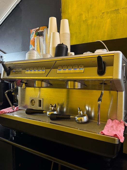 Продается срочно прибыльная кофейня