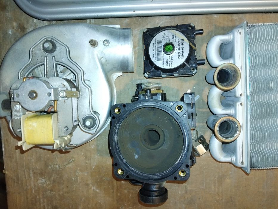 Ferroli Fereasy F24 piese