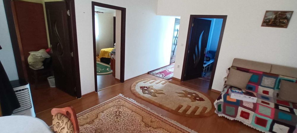 Vilă de vanzare P+E+pod mansardabil