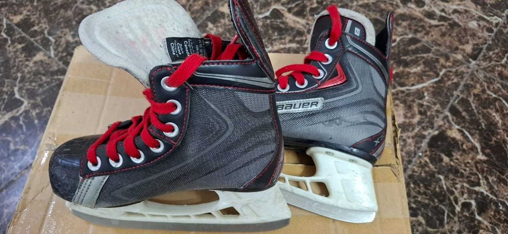 Продаются Коньки детские