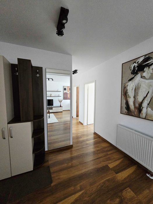 Apartament 3 camere mobilat, 2 bai, 3 unitati AC+parcare, 5 min Coresi