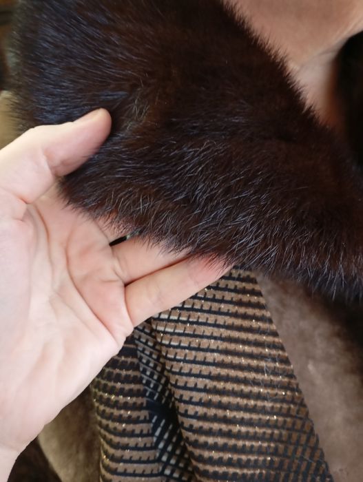 Продам мутоновую шубку