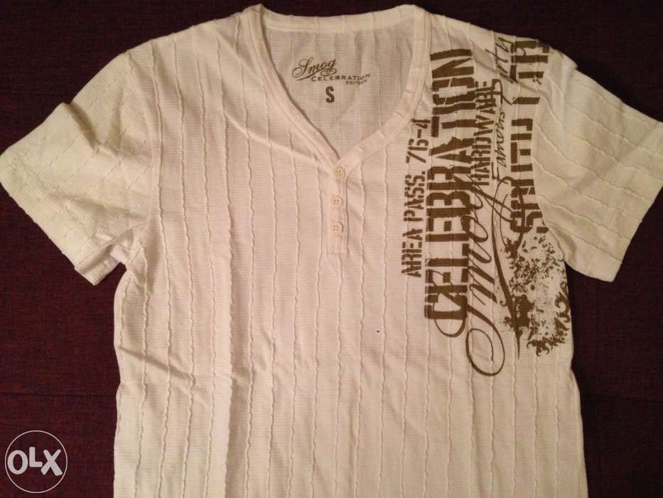 Vand tricouri noi!!!