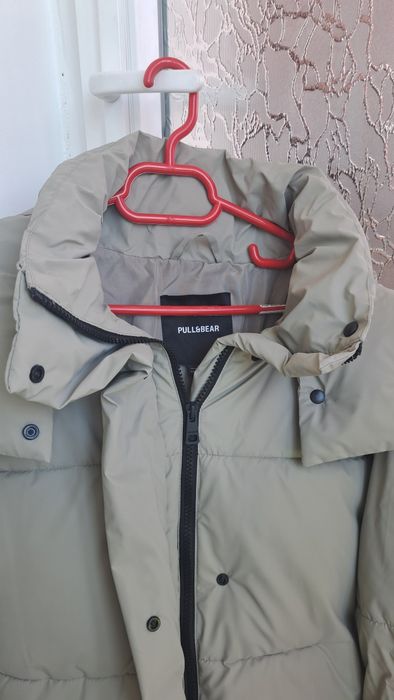 Vând Geacă Pull&Bear bej/khaki, stare impecabilă, mărime S/M