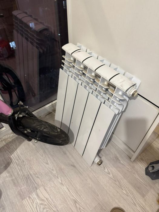 Радиатор отопления батарея