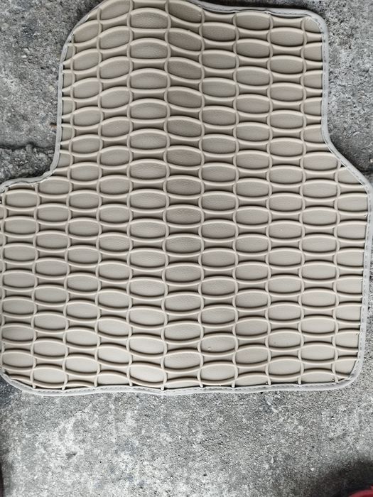 Preșuri cauciuc pentru Ford focus Mk3 negre și preșuri Volkswagen Pass