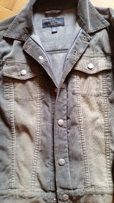 ЯКЕ ДВЕ в ЕДНО - Юношеско - пролетно-есенно.