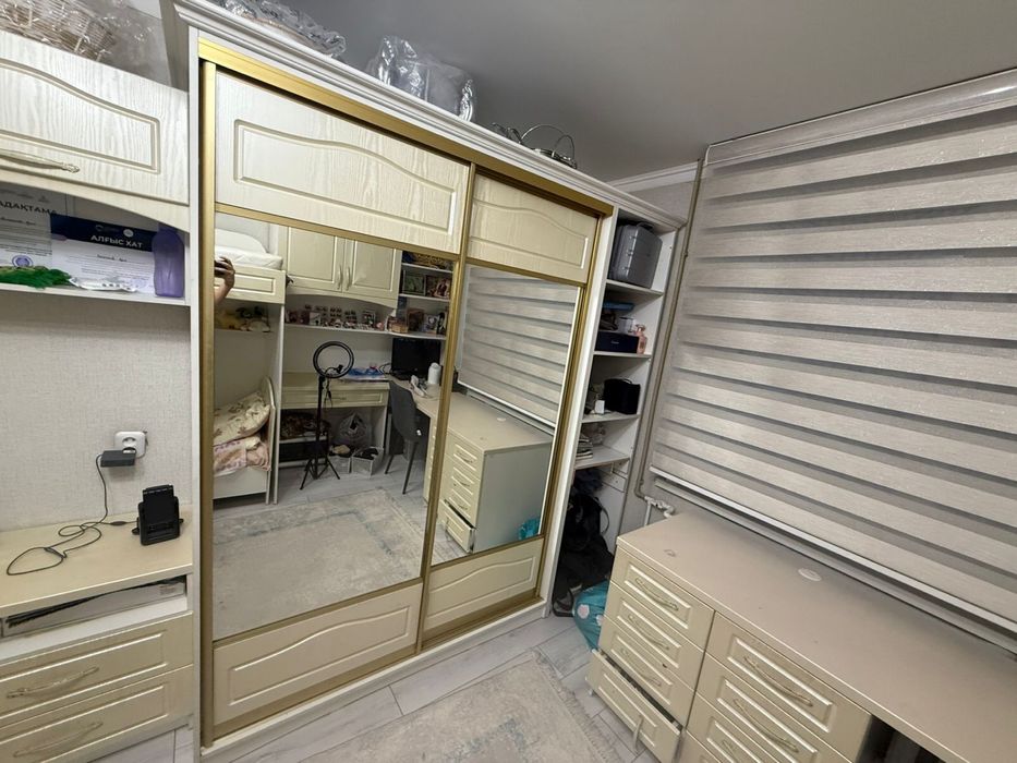 Продам кровать плюс мебель полностью