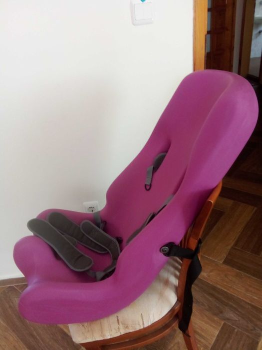 Продавам специален стол Soft-Touch Sitter User Manual.