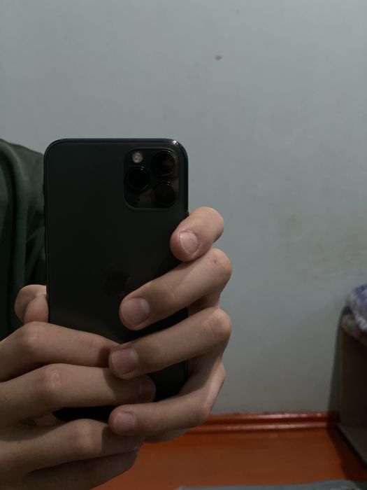 Iphone 11 pro 64/4 экран менялся