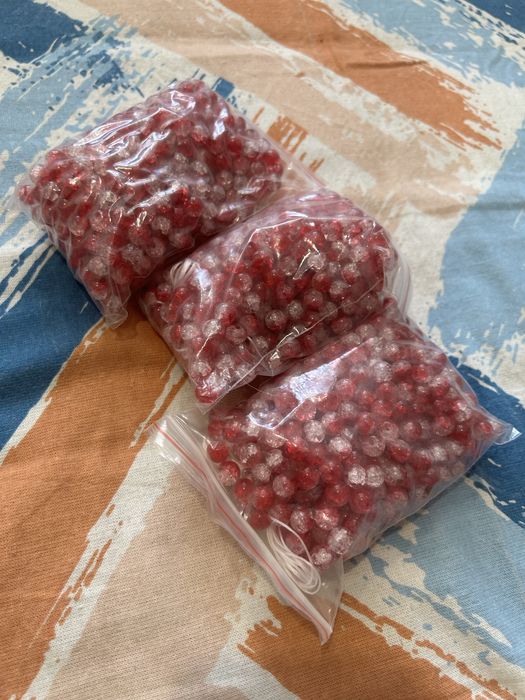 Продам стеклянные бусины 8мм