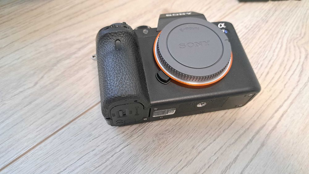 Mirrorless Sony a7SII