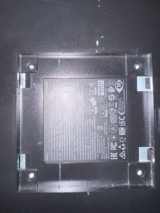 Monitor DELL P2419HC cu display spart