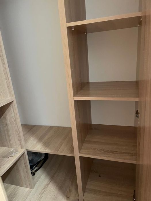 Шкаф  угловой в хорошом состояние