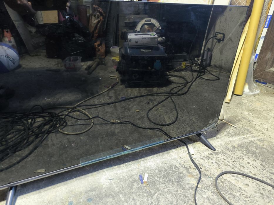 Tv vortex model V40FHD201V pentru piese