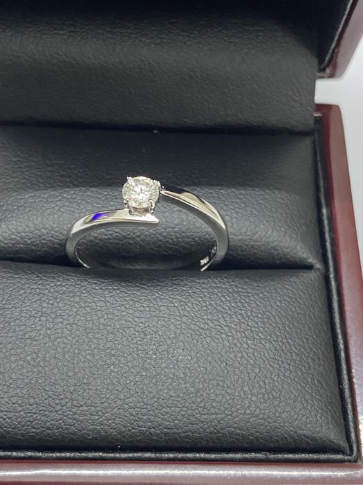 Inel cu Diamant 0,25 Karat NOU!!