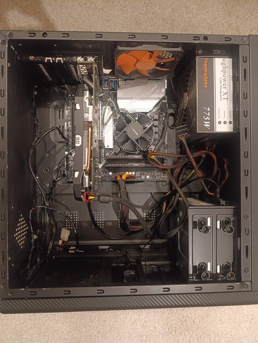 Настолен компютър i5 9600k/16GB RAM/1060 6GB+подарък