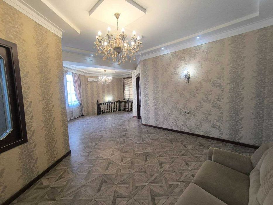 Сдается в аренду дом 380м2, Яккасарайский р-н (За рестораном Мона).