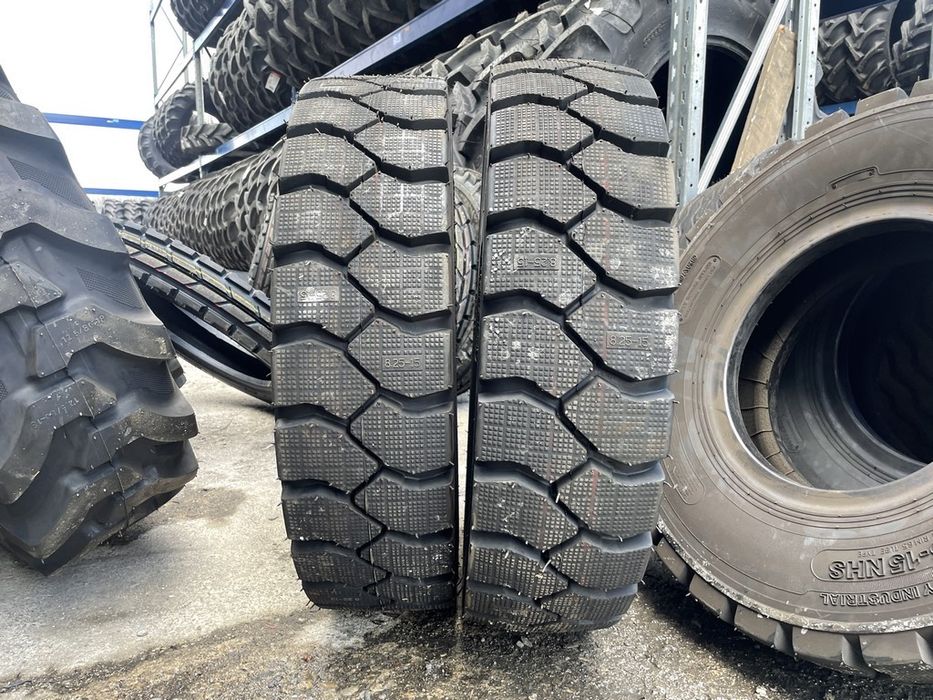 Anvelopa 8.25-15 FOREVER 14PR  Cauciucuri tractor, Fiat, Case, Fendt, John Deere, New Holland, Massey Ferguson, UTB   Cauciucuri tractor, Fiat, Case,