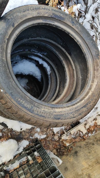 Зимние шины  шины шипы 245