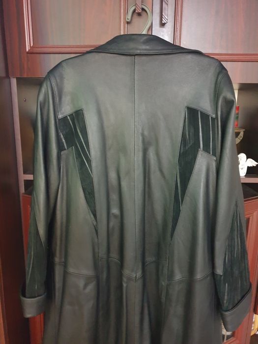 Продаётся 2 кожаных плаща