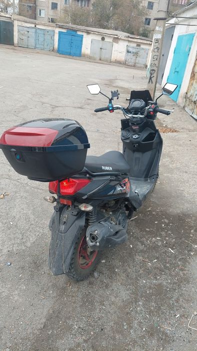 Продам скутер на ходу