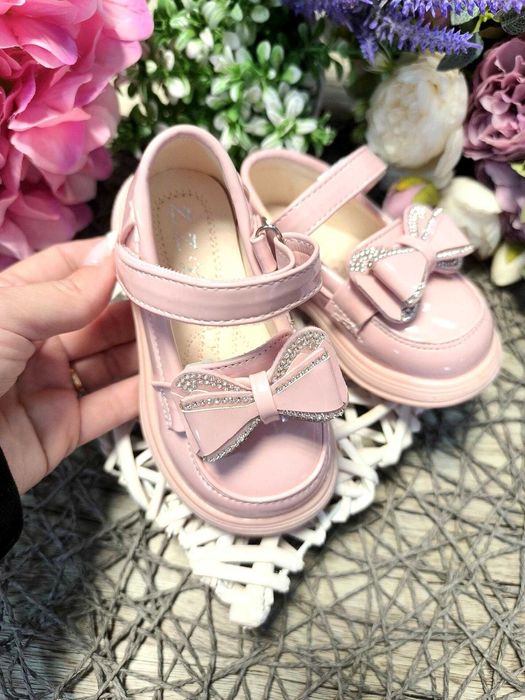 Детски обувки за момиче