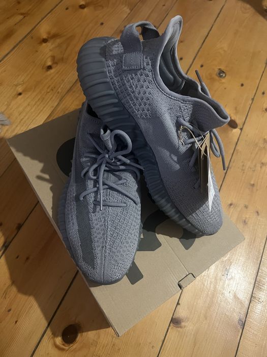 Adidasi Yeezy 350 Steel grey