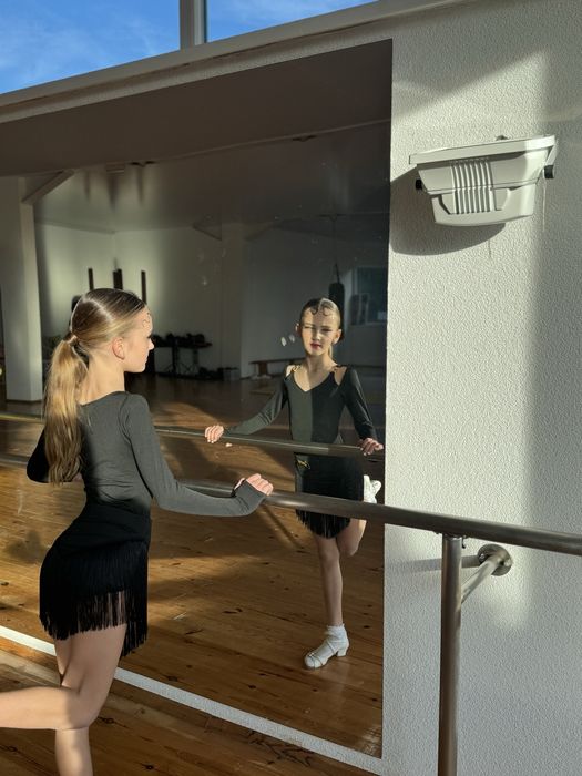 Тренировочен костюм за спортни танци