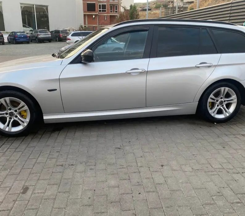 Продавам BMVE91 329d в отлични състияние