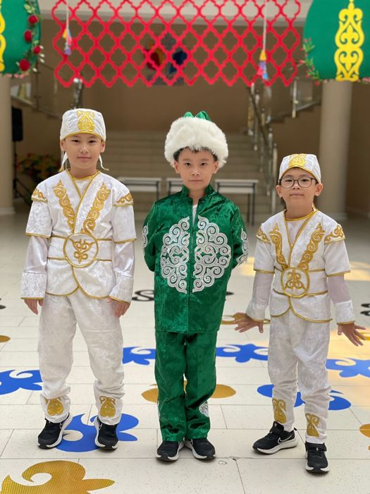 Казахские национальные костюмы