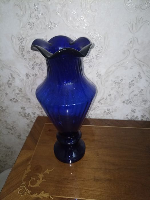 Продам винтажную вазу