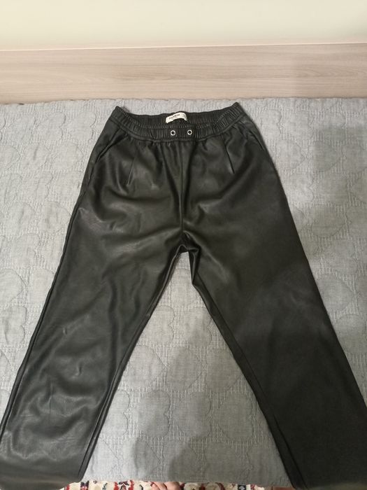 Брюки кожаные черные