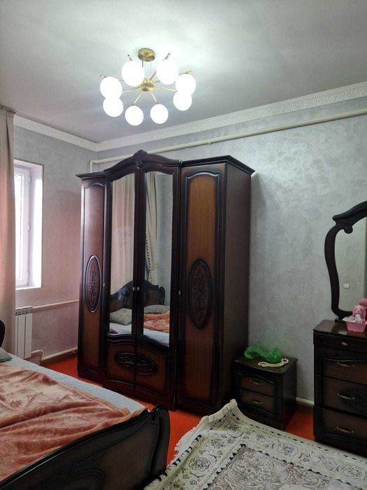 Жер үй сатылады.