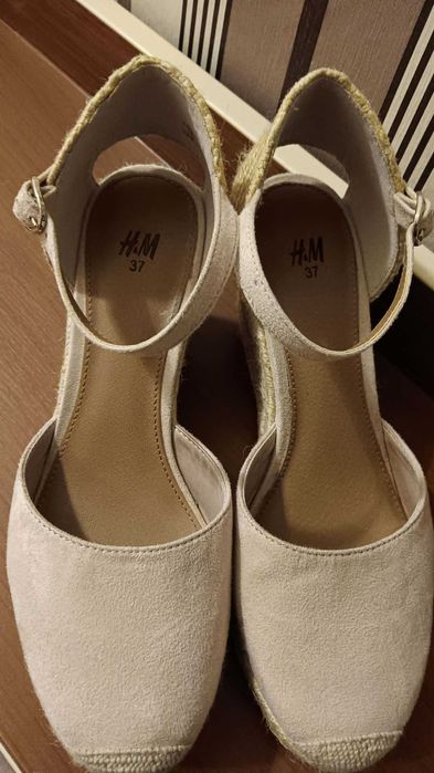 Обувки H&M отлично състояние