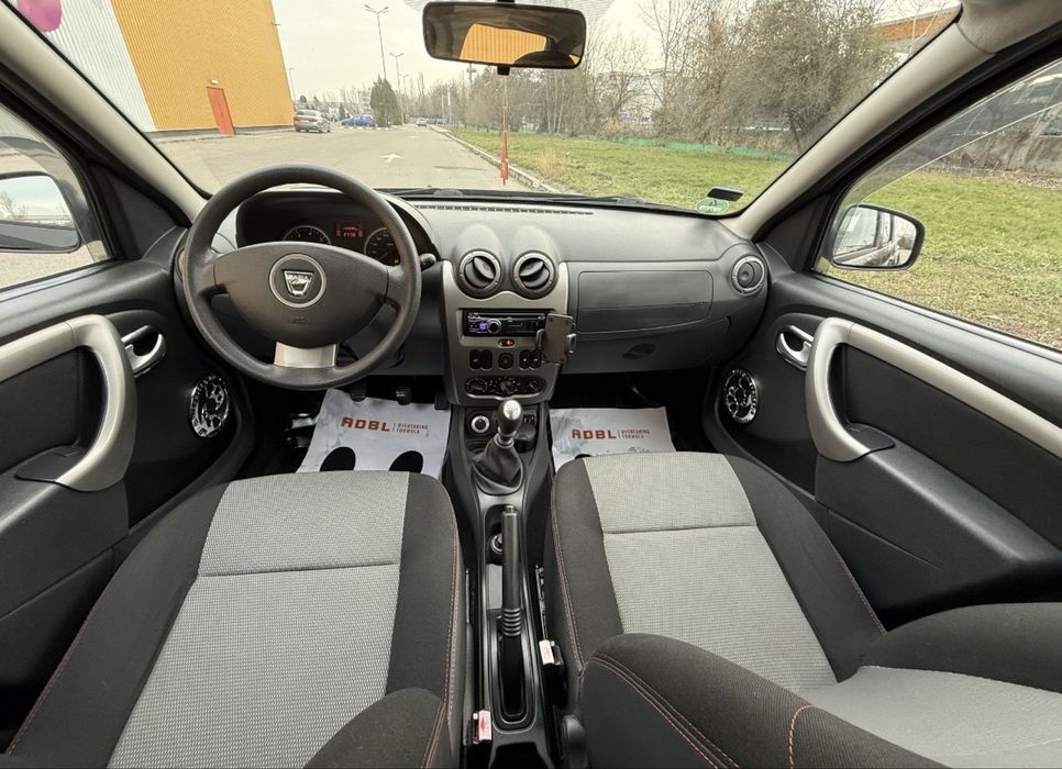 Dacia duster 4x4 1.6 16 valve benzina gpl