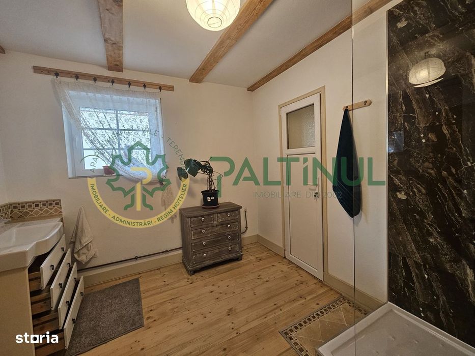 Casă de vanzare cochetă, complet renovată, în Rășinari, Sibiu