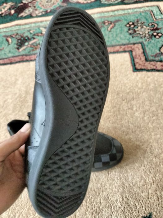 Кросовки абсолютно новый 43размер