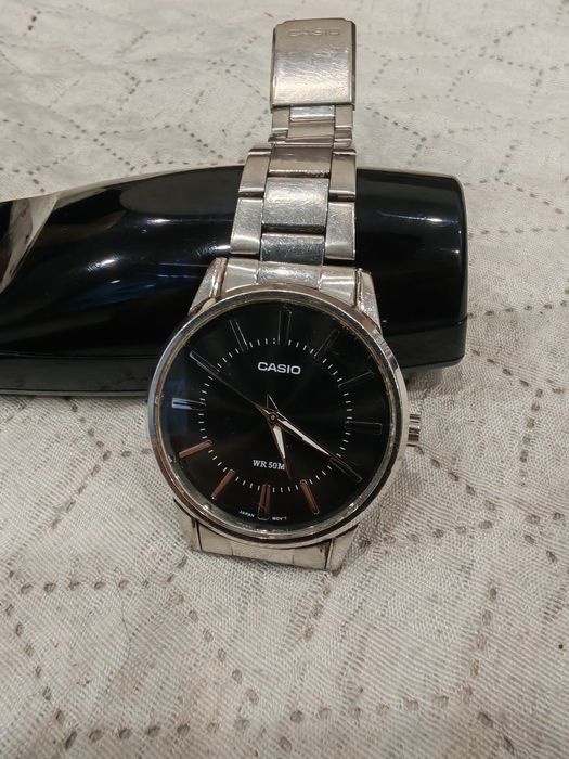 Продам часы CASIO