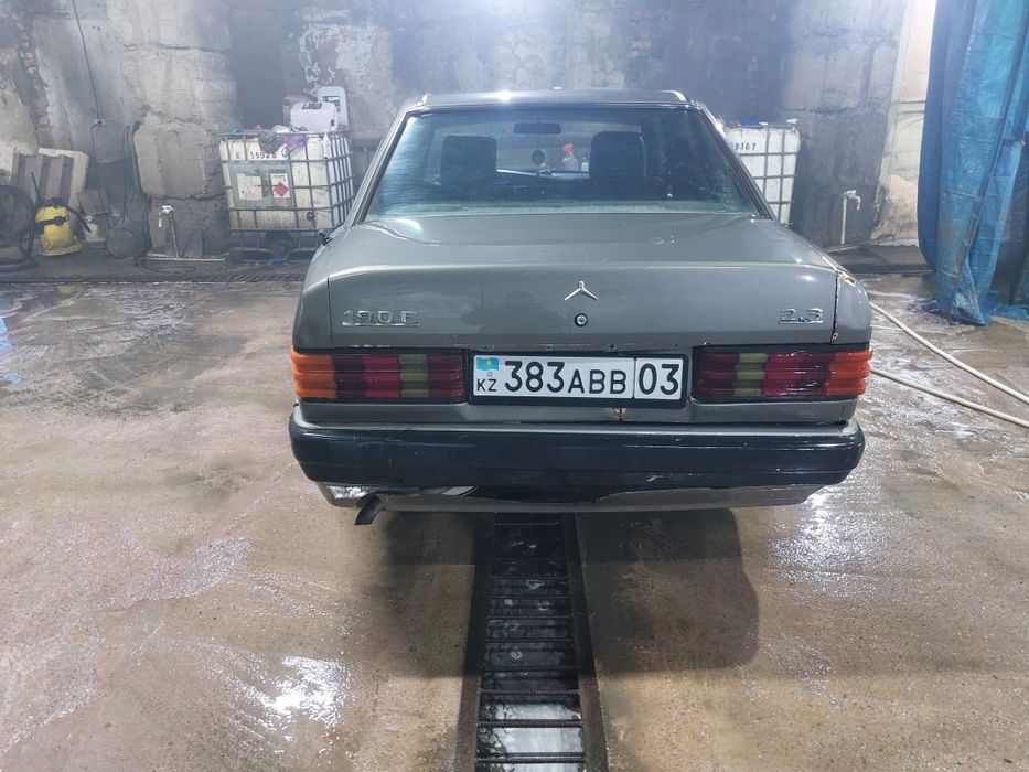 Продам мерседес 190