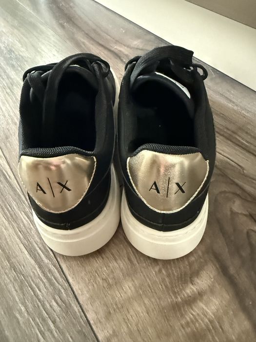 Armani Exchange обувки