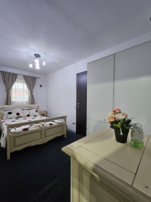 Casă de închiriat în Otopeni de Jos mobilată