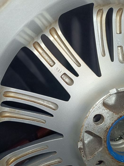 Гуми с джанти 235 55 R 17