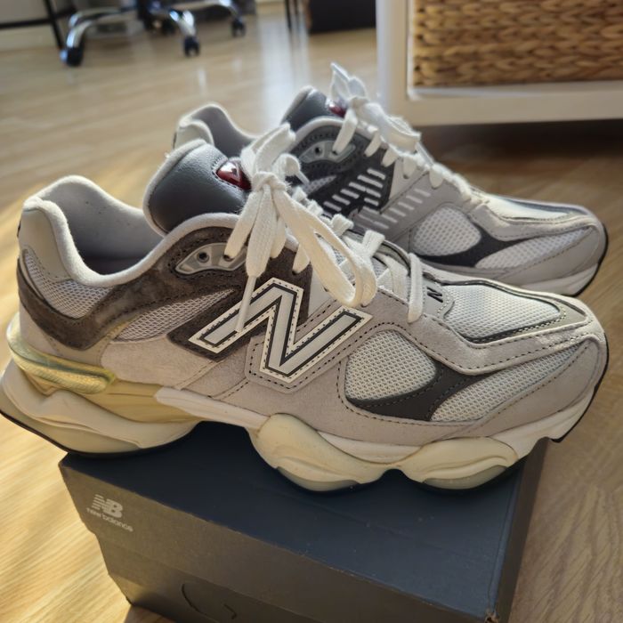 New Balance 9060
