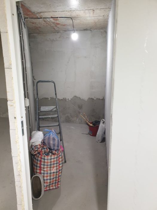 Дава се под наем Гараж / Паркомясто в София, Банишора - 1 кв.м за 76.5 € - Снимка #2